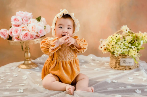 江苏宝宝多大可以戴银手镯